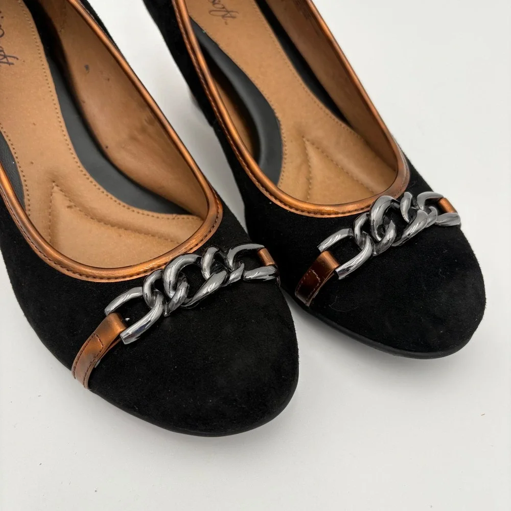 Eurosoft Black Suede Wedge Heels with Chain Detail Women's Size‎ 8M